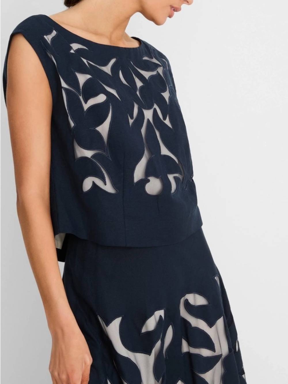 NWT Nic & Zoe Gold Label Antibes Linen Cut Out Top and Skirt Set - Picture 2 of 5